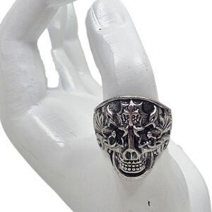 Ornate Skull Cross Ring Size 11 Silver Tone Metal Biker Gothic Statement Jewelry